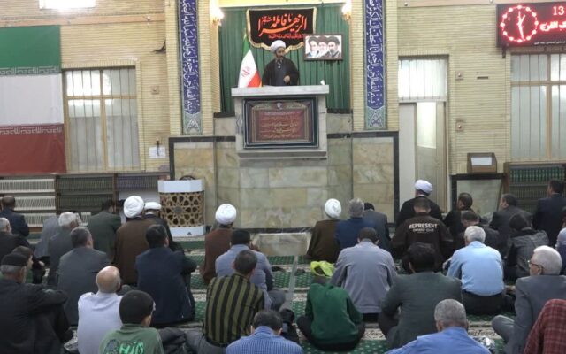 امام جمعه خوی: جنگ شناختی دشمن محکوم به شکست است