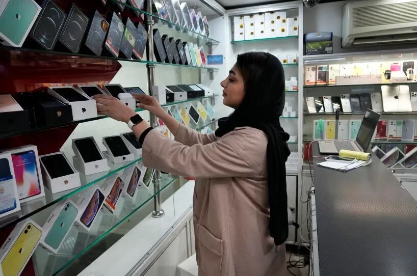 عقب نشینی قیمت‌ها در بازار موبایل/ قیمت این گوشی ها کاهش یافت