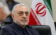 مهرداد اخلاقی با ۲۳۷ رای مثبت وزیر دفاع شد