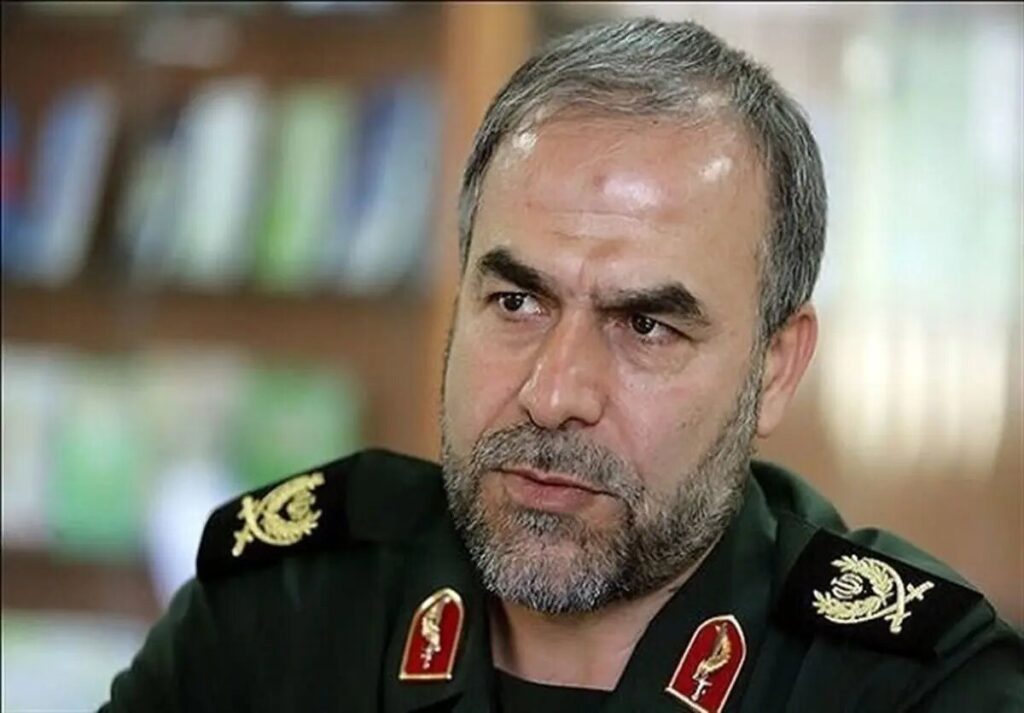 معاون سیاسی سپاه: برخی در داخل دچار خودتحقیری شدهاند و بزرگی ملت ایران را نمیبینند/ برای برخی در داخل، شکست آمریکا تلختر از خود آمریکاییهاست