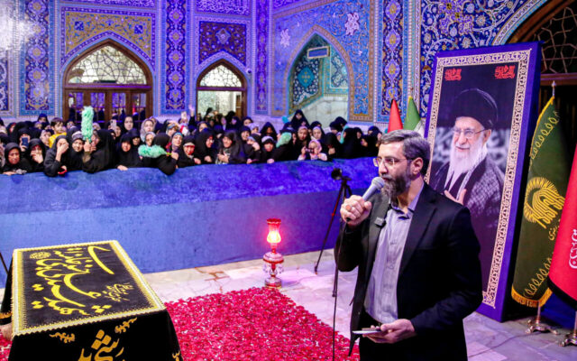 مرثیه‌خوانی سیدرضا نریمانی روایتگر دلتنگی مردم در رواق دارالذکر شد