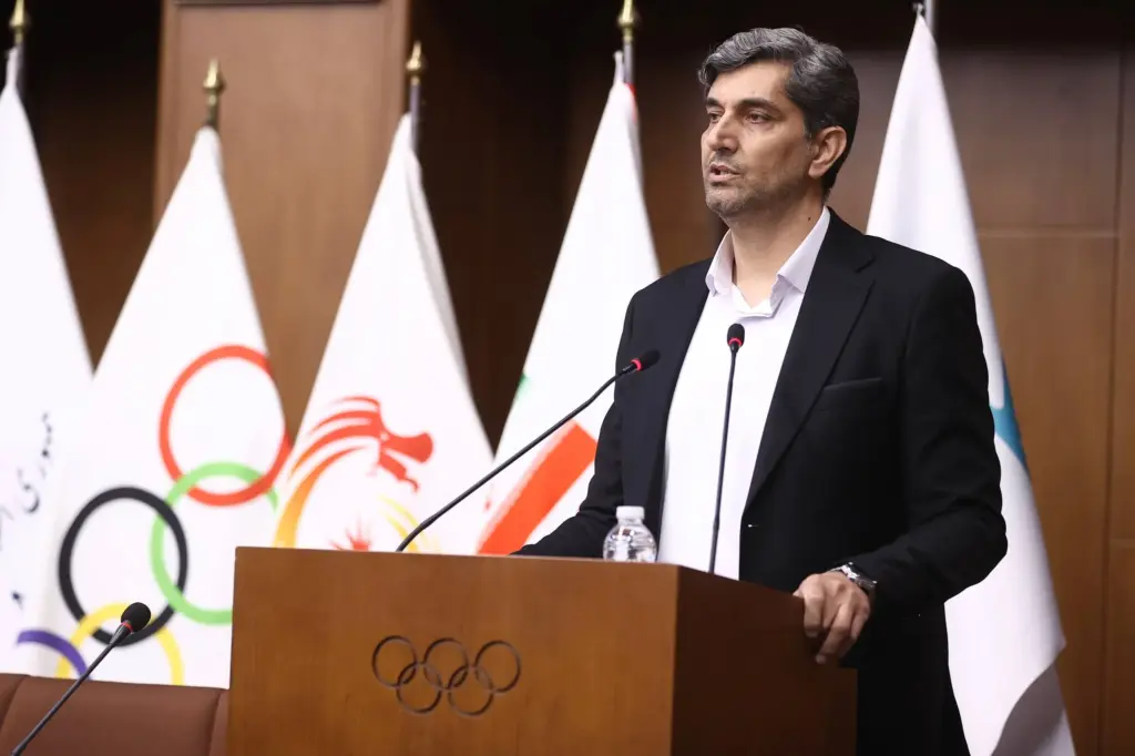 سیروس احمدی: باشگاه‌های ورزشی پیشران اصلی توسعه پایدار ورزش کشور هستند