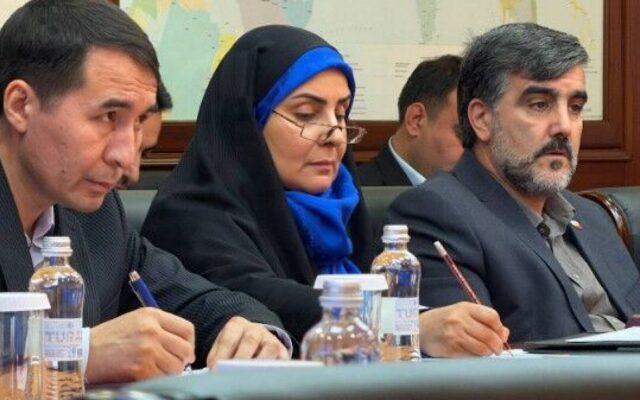 پیشنهاد‌های راهبردی وزیر راه و شهرسازی برای توسعه ترانزیت ایران و قزاقستان