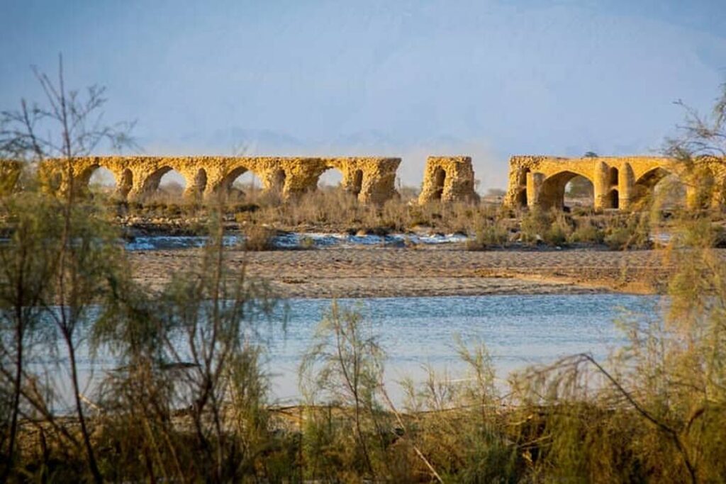 آغاز مطالعات ژئوتکنیک در طویل‌ترین پل تاریخی ایران / حفر ۷ گمانه برای نجات «لاتیدان»