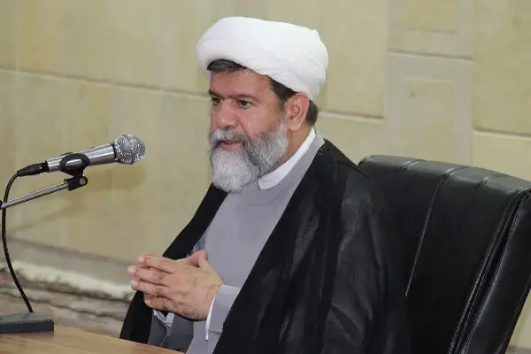 رسیدگی به مطالبات اساتید و طلاب در اولویت حوزه علمیه فارس است