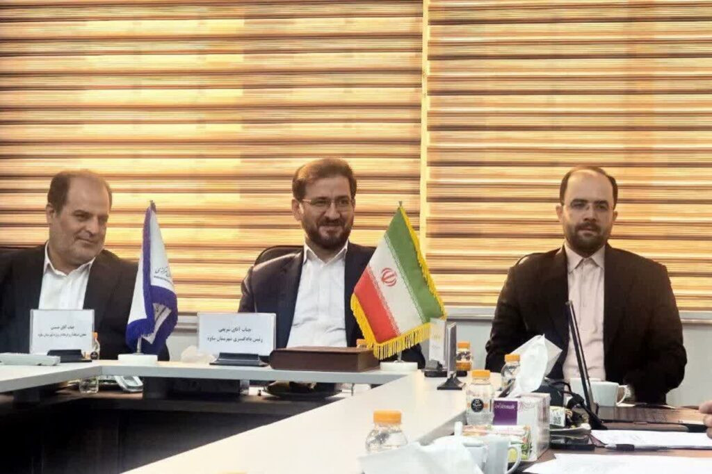 نشستهای رفع موانع تولید در ساوه باید خروجی عملی داشته باشد