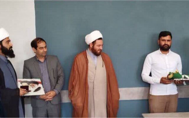 تجلیل آموزش و پرورش بردسکن از فرهنگی امانت‌ دار