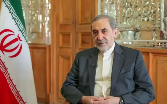 آمریکای بی‌سواد تاریخ بخوان!