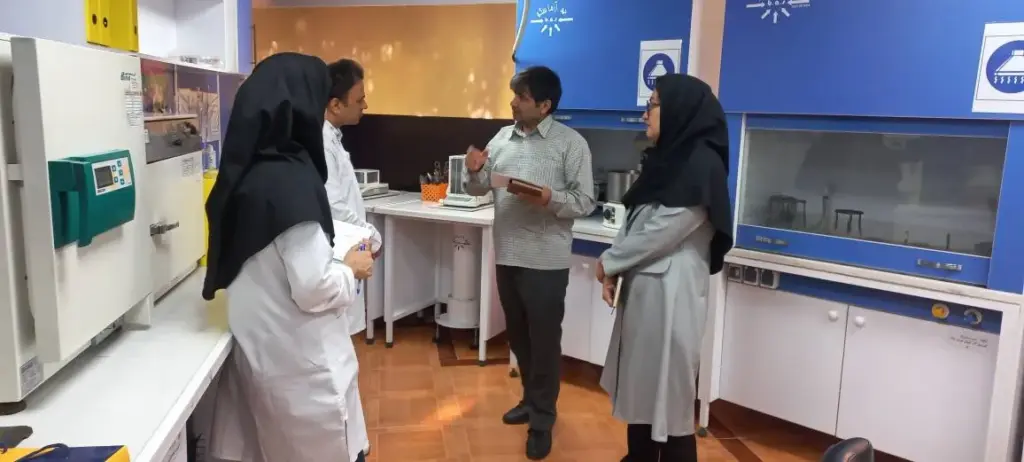 صدور اخطاریه برای چهار آزمایشگاه معتمد محیطزیست در استان تهران/نظارت بر صحت نتایج نمونهبرداریها تشدید شد