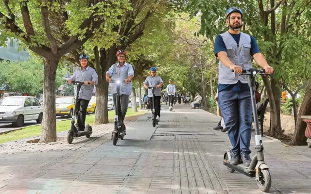 اسکوتر‌ها به جنگ با ترافیک تهران می‌روند!