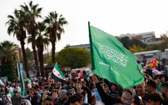 واکنش سوریه به گزارش ها درباره درخواست عربستان برای اعزام نیرو/ قاطعانه در کنار ریاض ایستاده ایم/ به دنبال صلح و ثبات هستیم نه گشودن جبهه های جدید