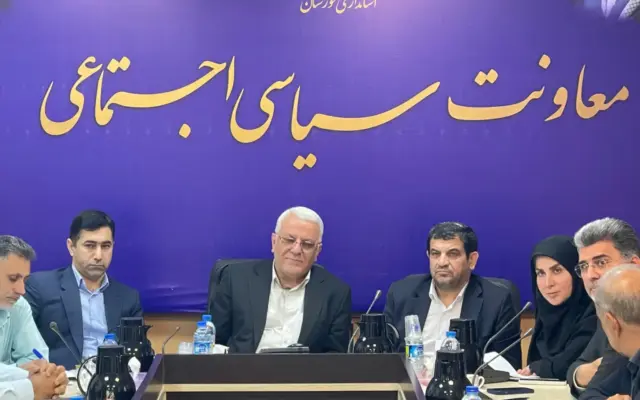 مطالبه های صنفی و رفاهی دانشجویان خوزستان روی میز کمیسیون دانشجویی استان / قول نماینده آبادان برای پیگیری مشکل دانشگاه‌ها و خوابگاه‌های دانشجویی در مجلس