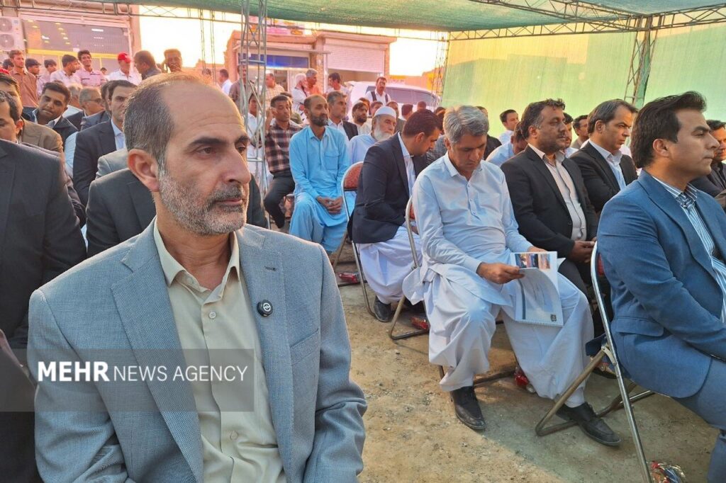 بنیاد مسکن توسعه زیرساخت‌های روستایی شهرستان «نیمروز» را دنبال می‌کند