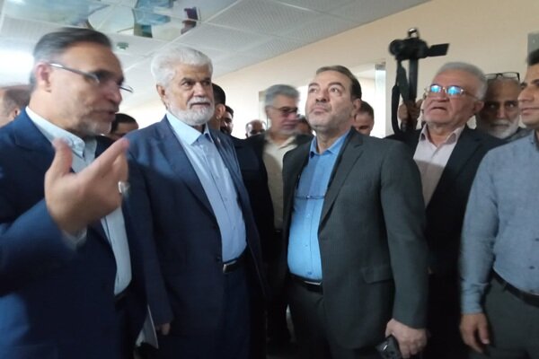 بازدید کمیسیون بهداشت و درمان مجلس از مراکز درمانی ملایر