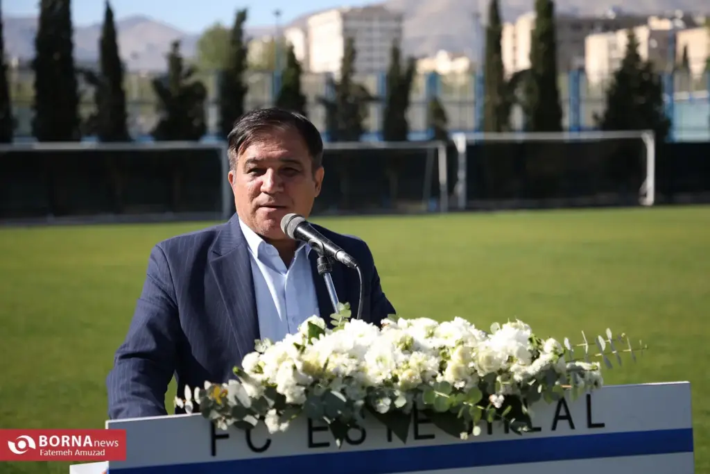 تاجرنیا: حضور یاسنیچ در استقلال با هماهنگی سفارت ایران انجام شد