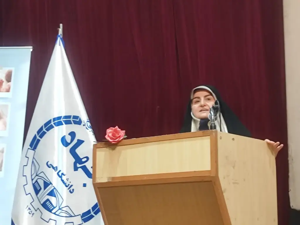 تلاش کرده‌ایم خدمات درمان ناباروری در قزوین به‌صورت متمرکز ارائه شود
