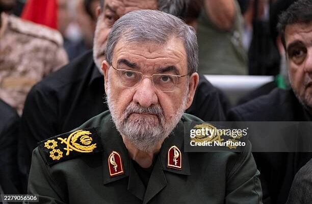 جایی‌که امپراطور روم، در برابر شاپور اول ساسانی زانو زد! / توئیت محسن رضایی خطاب به آمریکایی ها و یادآوری تکرار تاریخ