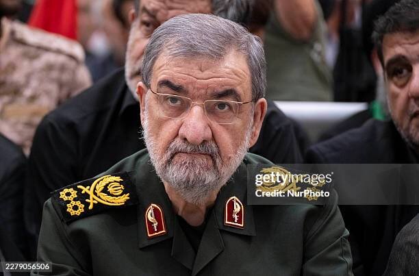 جایی‌که امپراطور روم، در برابر شاپور اول ساسانی زانو زد! / توئیت محسن رضایی خطاب به آمریکایی ها و یادآوری تکرار تاریخ