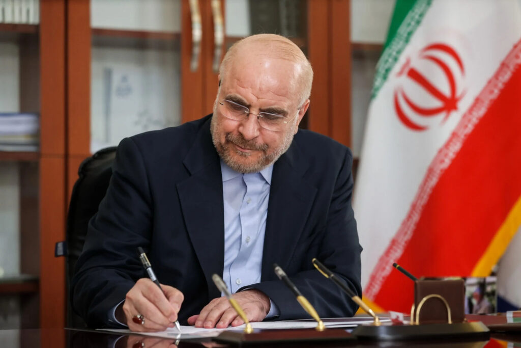پیام تبریک قالیباف به قهرمانان کشتی ایران؛ پرچم ایران در خاک آمریکا به اهتزاز درآمد