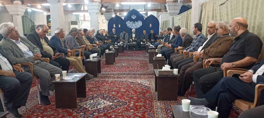 نشست بازاریان با نماینده ولی فقیه در قزوین