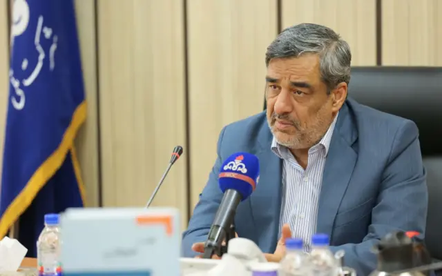 سرپرست وزارت نفت: رفع موانع پیش‌روی صادرات با جدیت پیگیری می‌شود / همه باید دست به دست هم بدهیم تا بتوانیم از این مشکلات سخت عبور کنیم