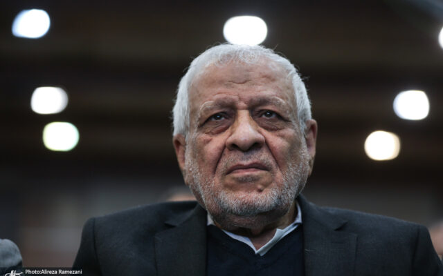 بادامچیان: اگر دشمن در ما احساس ضعف کند بدترین حمله را خواهد کرد/ هم مذاکره میکنیم، هم دفاع میکنیم/ استیضاح وزیر خارجه را مفید نمیبینم/ احترام سران سه قوه باید حفظ شود