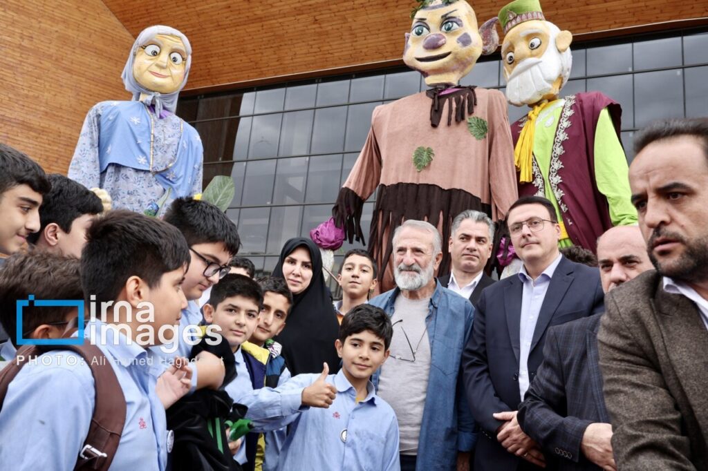 افتتاحیه هفتمین جشنواره تئاتر خیابانی تبریزیم