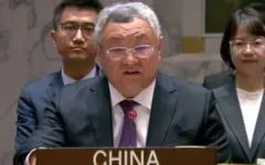نماینده چین در سازمان ملل: آمریکا و ایران باید هر چه سریع‌تر مذاکرات را از سر بگیرند/ جنگ اساساً نباید آغاز می‌شد