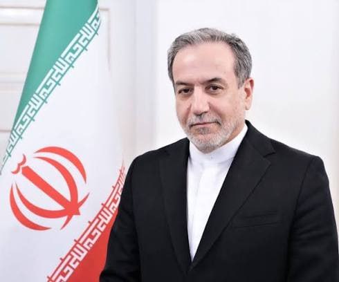 پیام تبریک وزیر امور خارجه به وزیر جدید دفاع