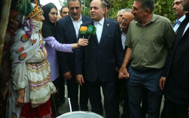 وزیر جهاد کشاورزی از سهم 70 درصدی عشایر و روستاییان در تولید محصولات کشاورزی خبر داد