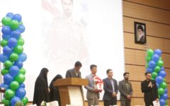رونمایی از کتاب «دنیای میکروبیولوژی» در دانشگاه آزاد شهرکرد