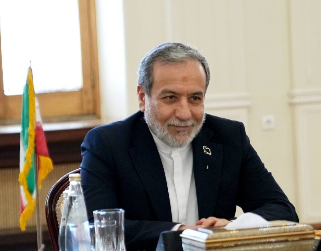 عراقچی: همسایگان ما اولویت ما هستند