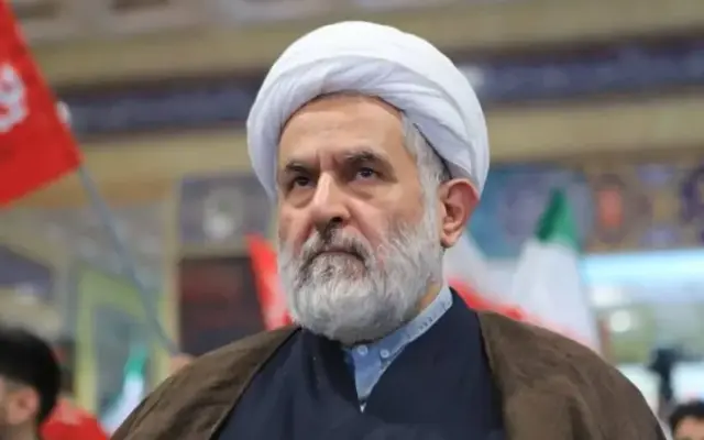 طائب، رئیس سازمان بسیج: برای کمک به دولت جلسات متعددی با رئیس جمهور داریم / در حوزه‌های مختلف در حال گفت‌و‌گو هستیم