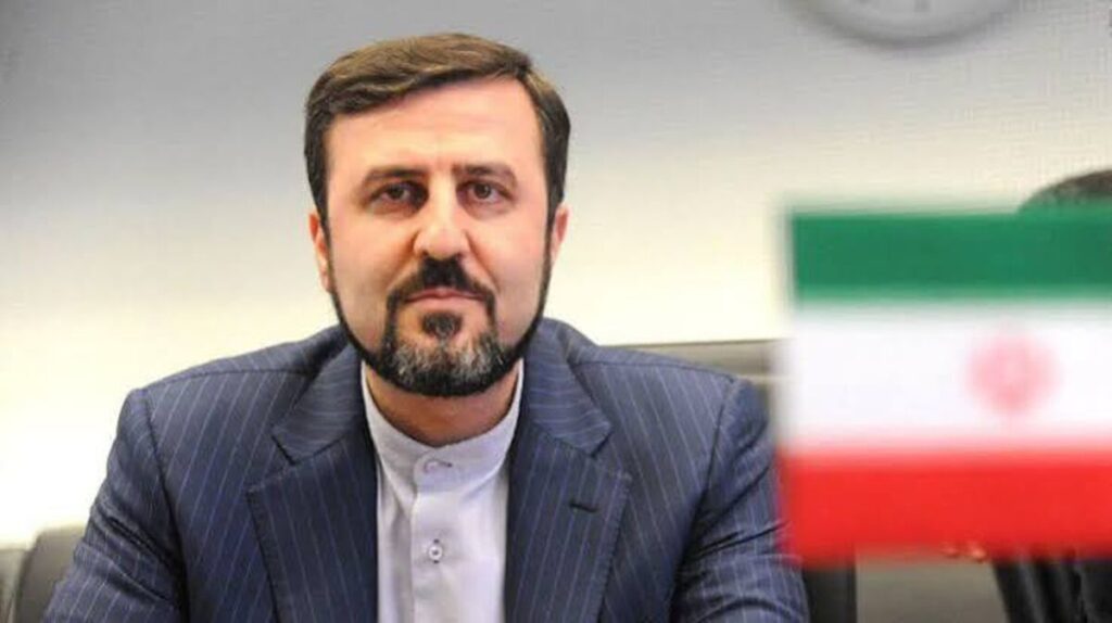 ایران در آماده باش همزمان دفاع و مسیر دیپلماسی است