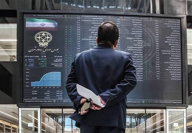 آخرین وضعیت بورس امروز یکشنبه ۱۲ مهر؛ شاخص بورس امروز سقوط کرد