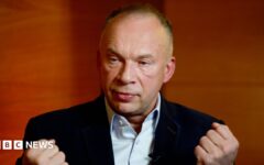 Russia's offensive ability is broken, Kyiv's former top general tells BBC