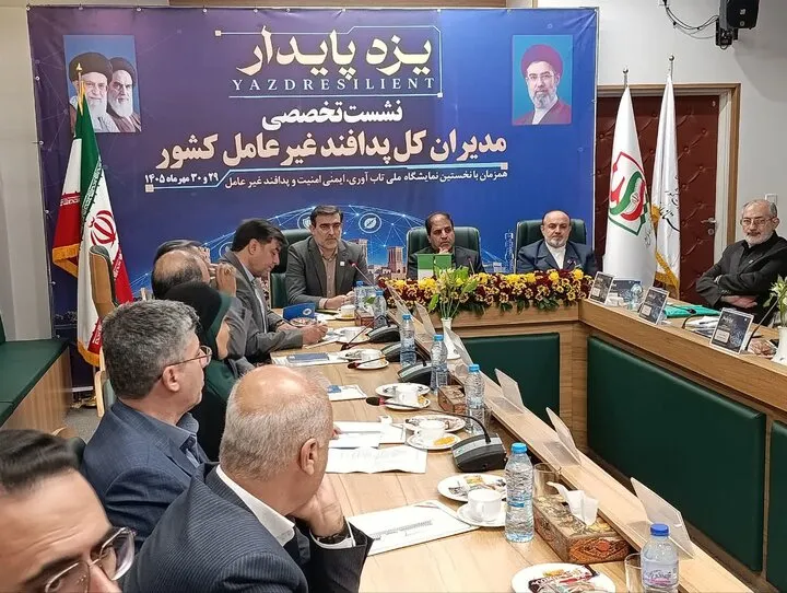 استمرار خدماترسانی به مردم خط قرمز پدافند غیرعامل در بحرانها/ در جنگ ارادهها پیروزیم