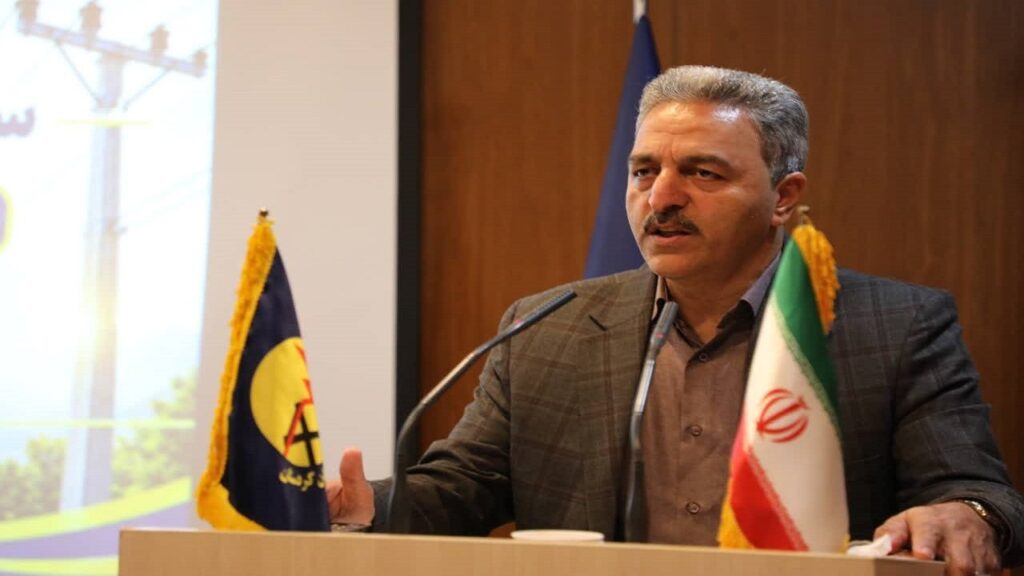 احداث ۴۲۰ نیروگاه خورشیدی در مدارس استان در قالب طرح شهدای میناب