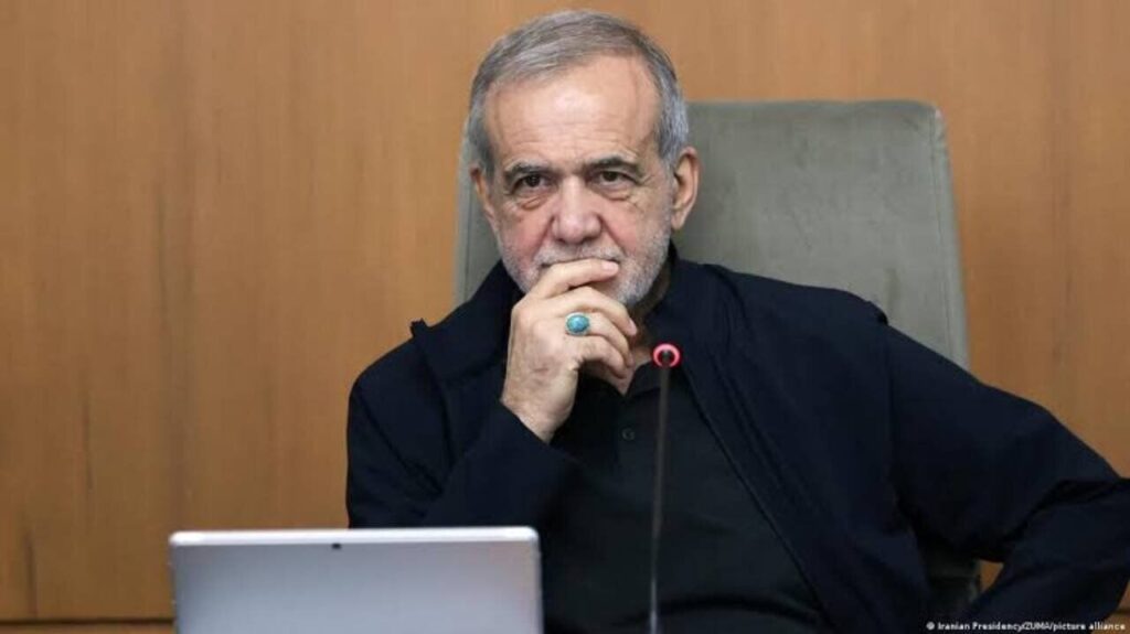 پزشکیان: آنچه نباید رخ دهد، نارضایتی اقشار کم‌درآمد است/اولویت در اصلاح یارانه‌ها باید منافع عمومی و نیازهای اقشار کم‌برخوردار باشد