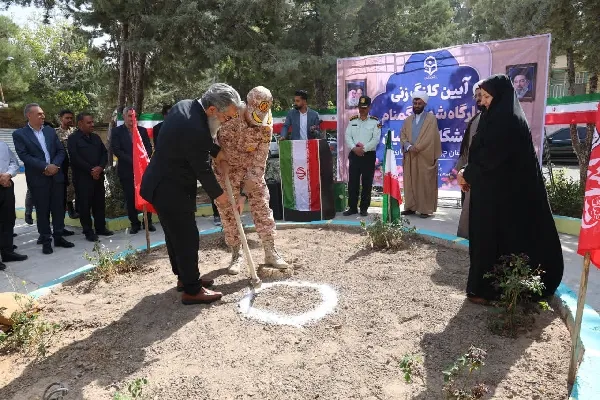 کلنگ‌زنی یادمان شهید گمنام در دانشگاه فرهنگیان چهارمحال و بختیاری + عکس